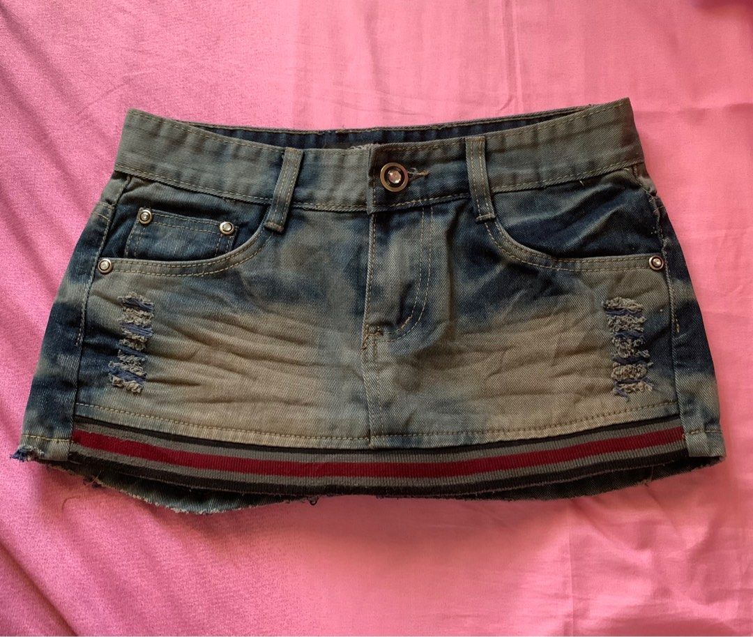 Denim ripped skort skirt short (Category: Shorts) located in San Pedro. Submitted by moonover (Listing ID 1211399167, Image 1). Description: Never used Size 26 on tag Really cute!.