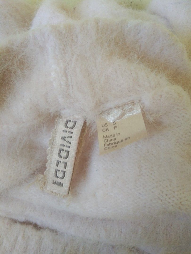 Divided light pink fluffy sweater, Women's Fashion, Coats, Jackets and