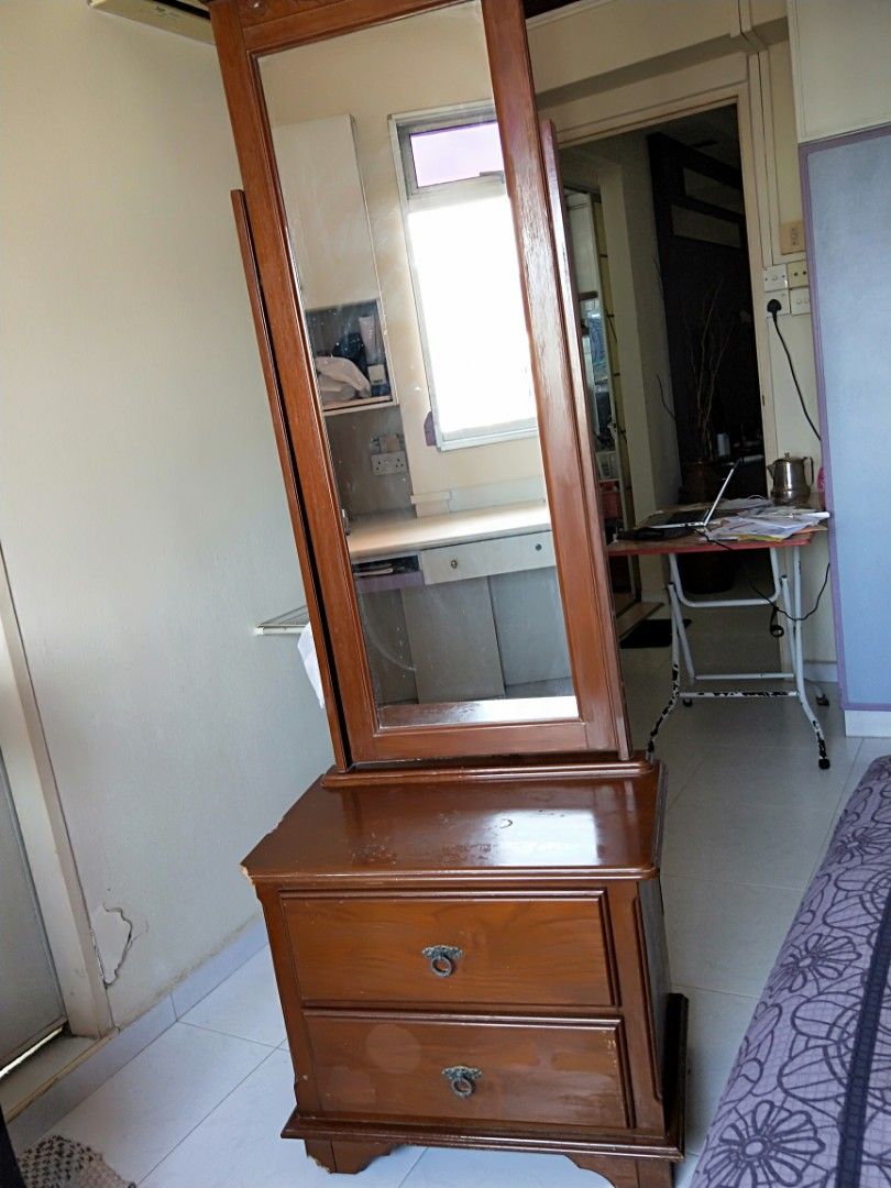 Dressing Table on Carousell