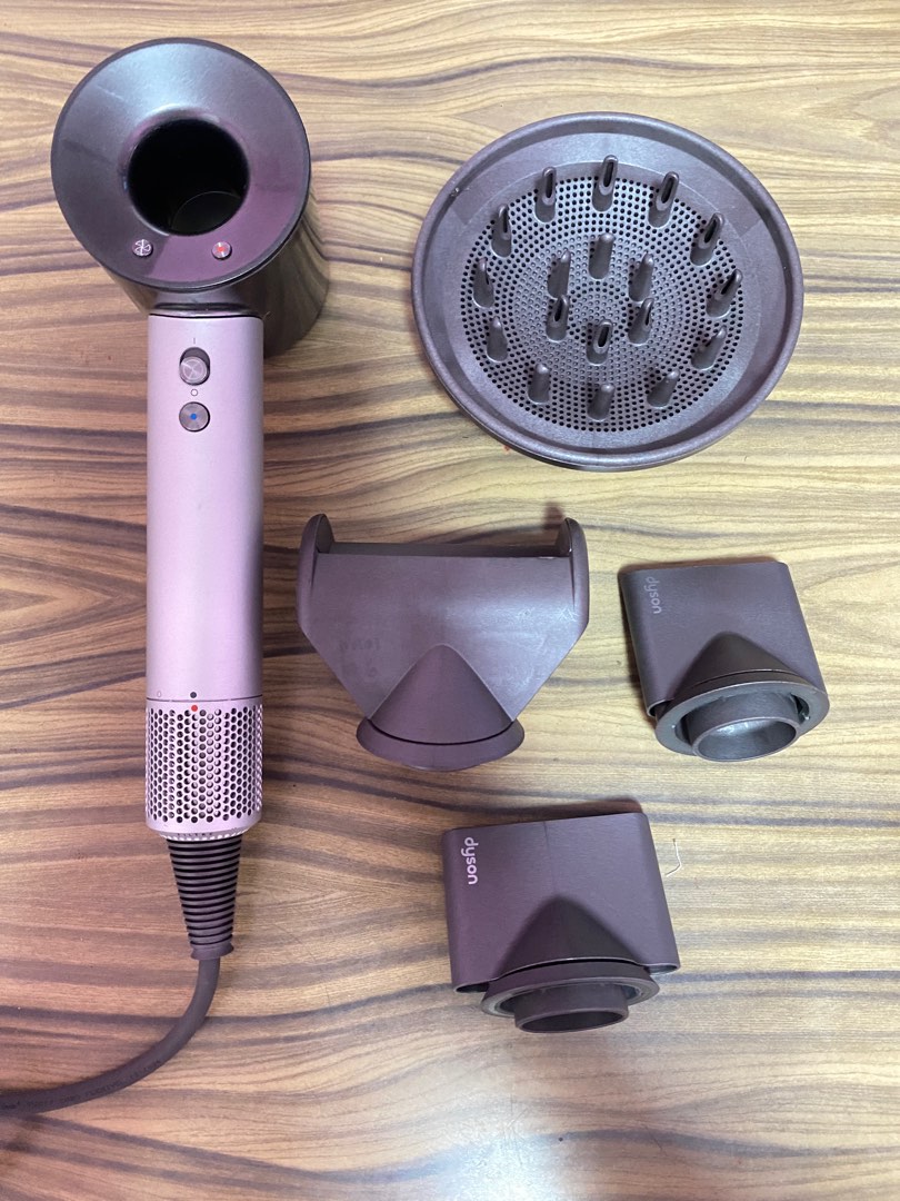 Dyson hair dryer, Beauty & Personal Care, Hair on Carousell