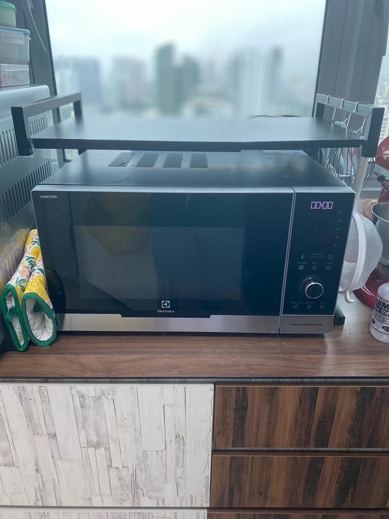 ELECTROLUX EMS3087X MICROWAVE OVEN WITH GRILL & CONVECTION, TV & Home