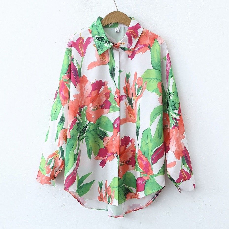 floral blouse, Women's Fashion, Tops, Blouses on Carousell