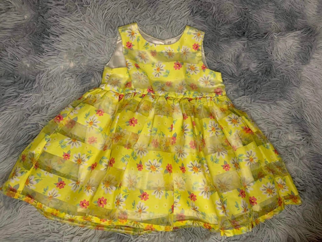 H&M dress, Babies & Kids, Babies & Kids Fashion on Carousell