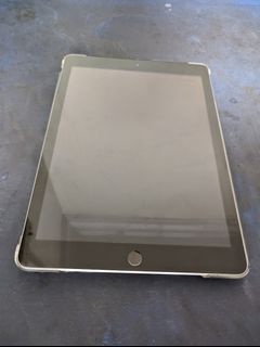 iPad 9.7 6th gen 128gb