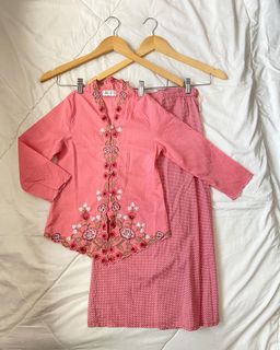 (Category: ) located in . Submitted by Shopithere (Listing ID 1211529502, Image 1). Description: .