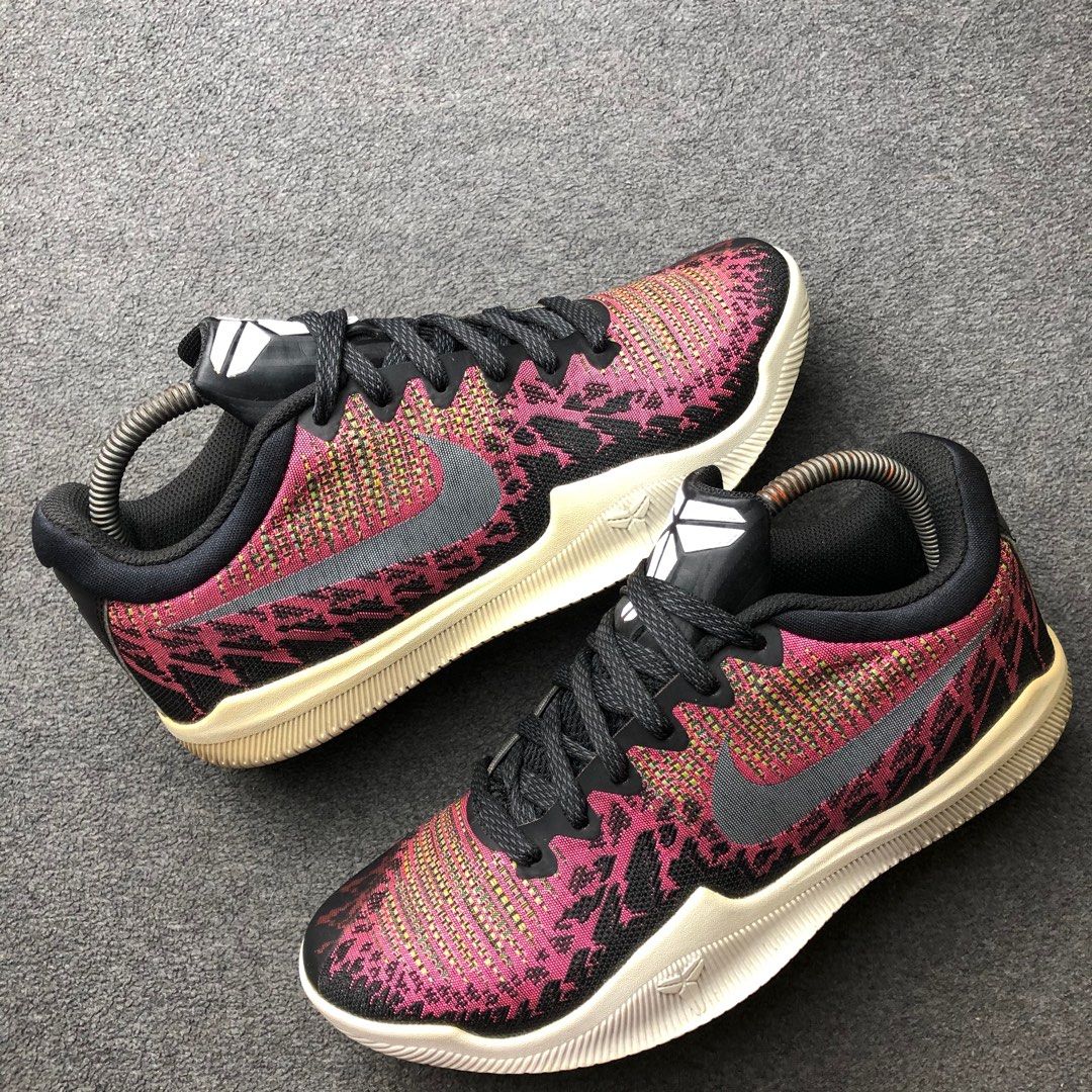 Kobe pink and black shop