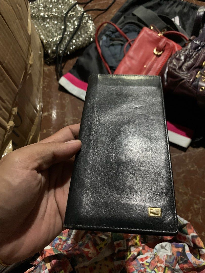 Lancel paris wallet (Category: Luxury Bags & Wallets) located in Binalonan. Submitted by sheenaluxarchive (Listing ID 1211483966, Image 1). Description: Lancel paris orig.