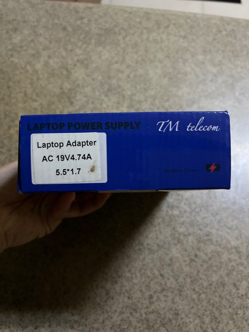Laptop adaptor charger (Category: Cables & Adaptors) located in Quezon City. Submitted by mdsiazon (Listing ID 1211487896, Image 3). Description: Tried only and tested for my laptop. Pick up at Project 8 qc Payment via gcash or bpi.