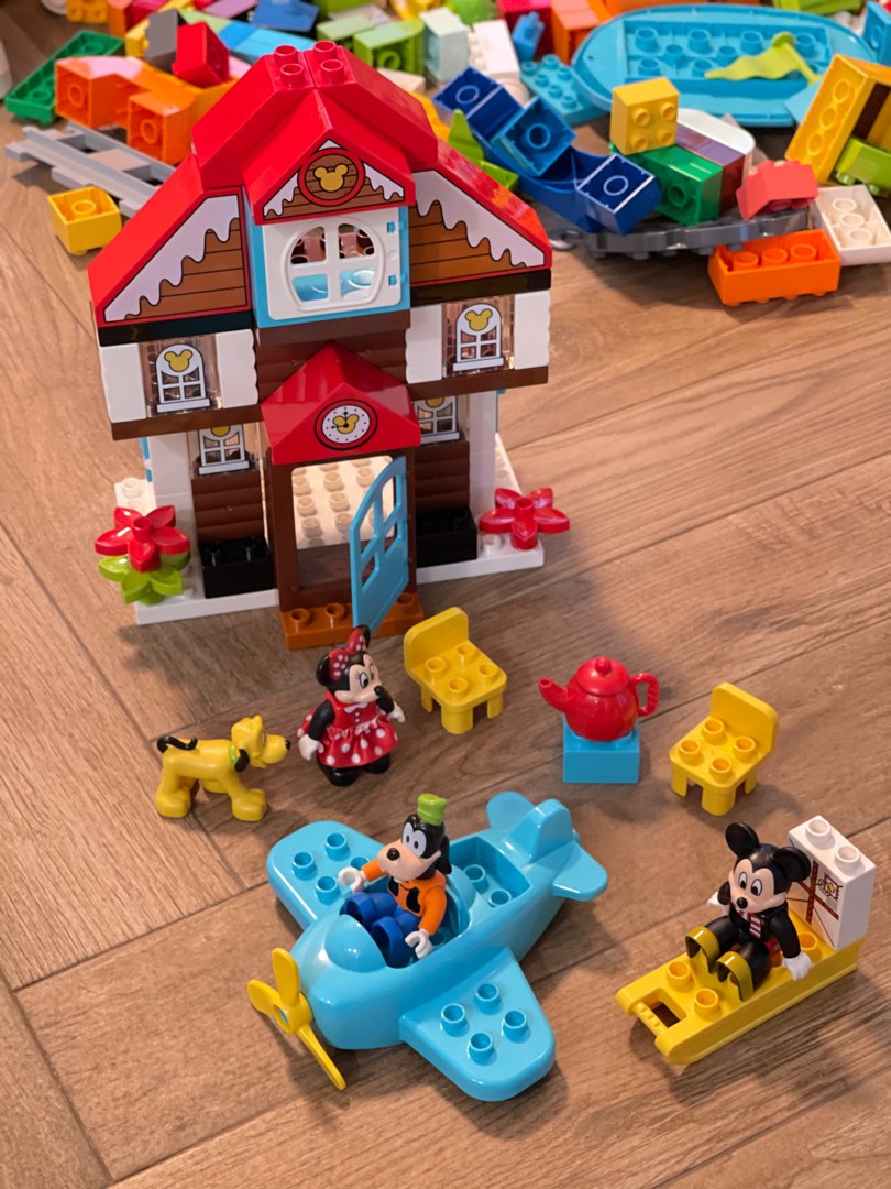 Lego duplo mickey's discount vacation house