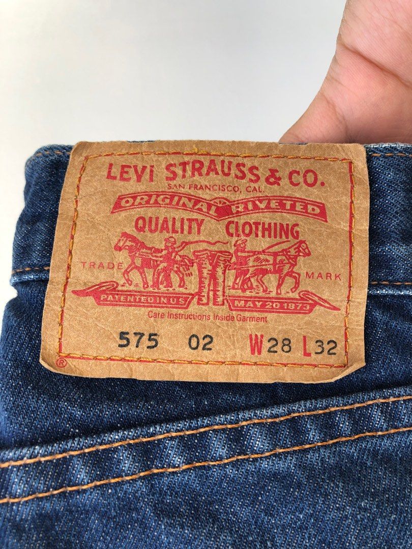 Levi's 575 Unisex Jeans, Men's Fashion, Bottoms, Jeans on Carousell