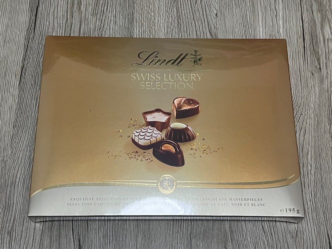 Lindt Swiss Luxury Deluxe 19 Pieces 195g 嘢食 And 嘢飲 包裝食物and即食食物 Carousell 6754