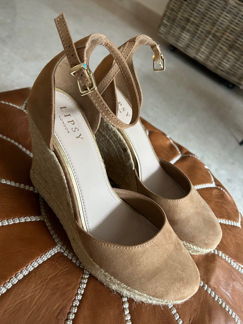 Lipsy wedges top