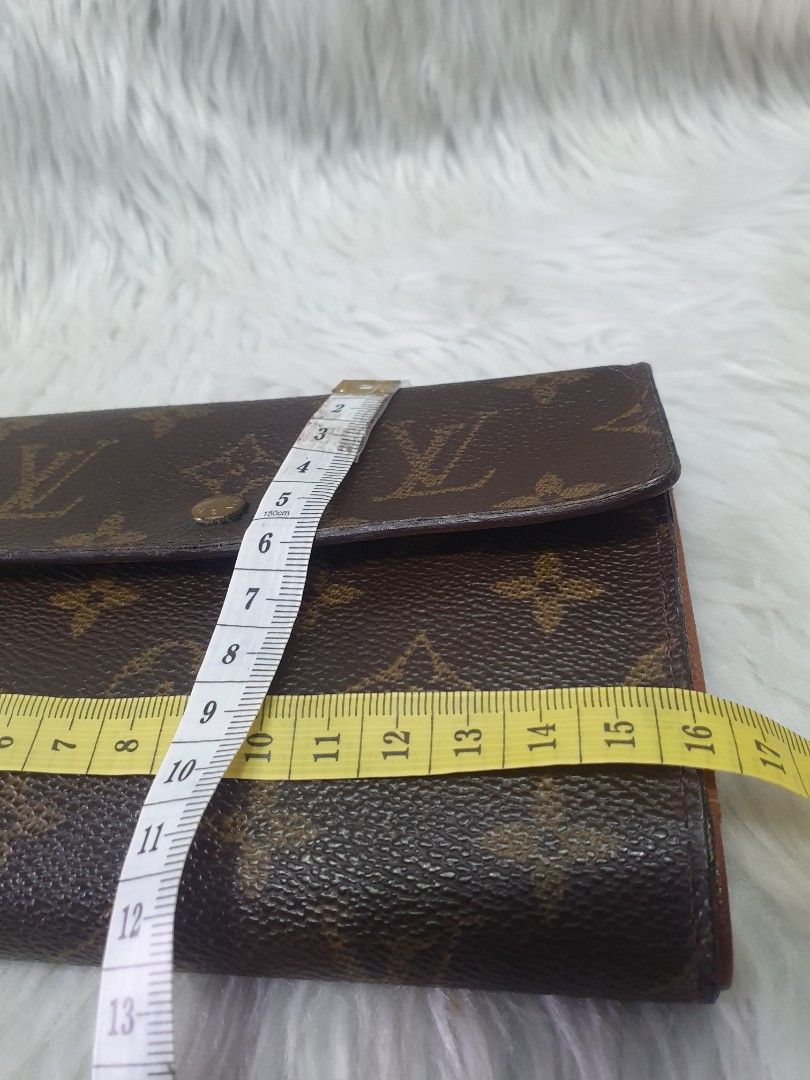 Louis Vuitton Wallet Trifold Authentic, Women's Fashion, Bags & Wallets