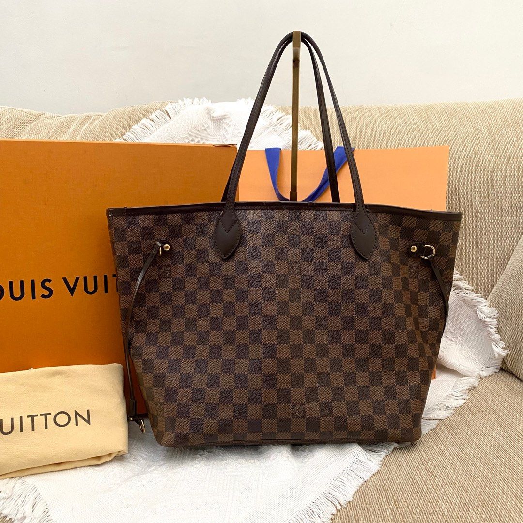 Lv Damier Neverfull ( with zipper closure), Luxury, Bags & Wallets on  Carousell
