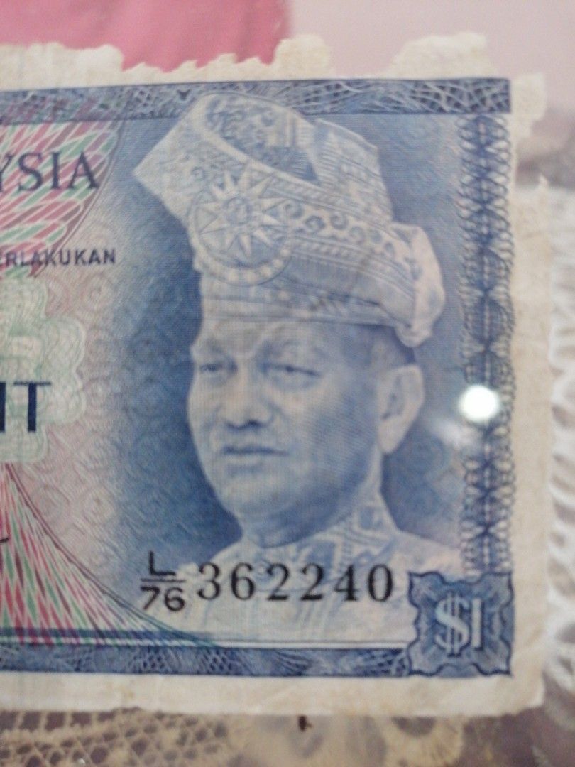 Malaysia 1 Ringgit Notes, Hobbies & Toys, Collectibles & Memorabilia