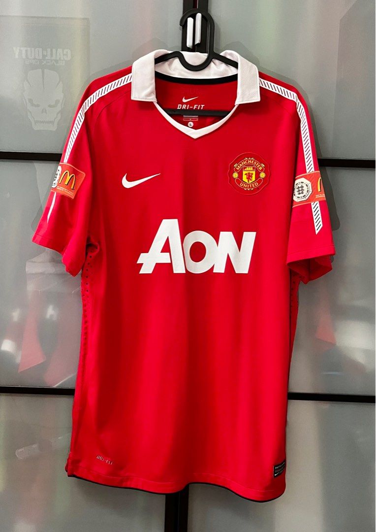 Manchester United 2010 Authentic PI Home Kit Community Shield with CHICHARITO 11, Men