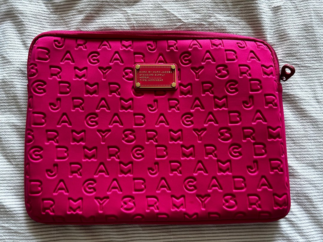 Marc Jacobs Laptop bag, Luxury, Bags & Wallets on Carousell
