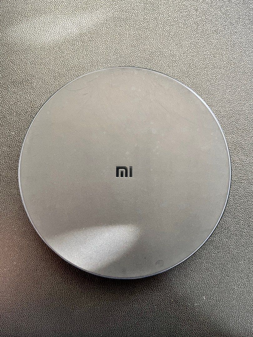 Mi Wireless Charging Pad (Category: Chargers) located in Manila. Submitted by ozn3rol (Listing ID 1211451968, Image 2). Description: Barely used Mi Wireless Charging Pad - comes with USB A to type C cable.