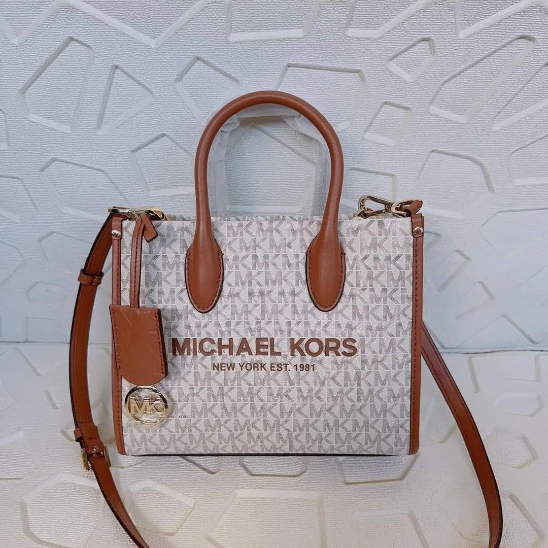 michael kors charlotte tote bag, Luxury, Bags & Wallets on Carousell