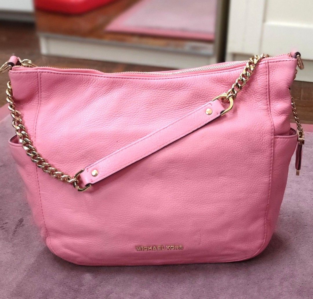 MICHAEL KORS PINK CHANDLER SHOULDER LEATHER BAG, Women's Fashion, Bags &  Wallets, Shoulder Bags on Carousell