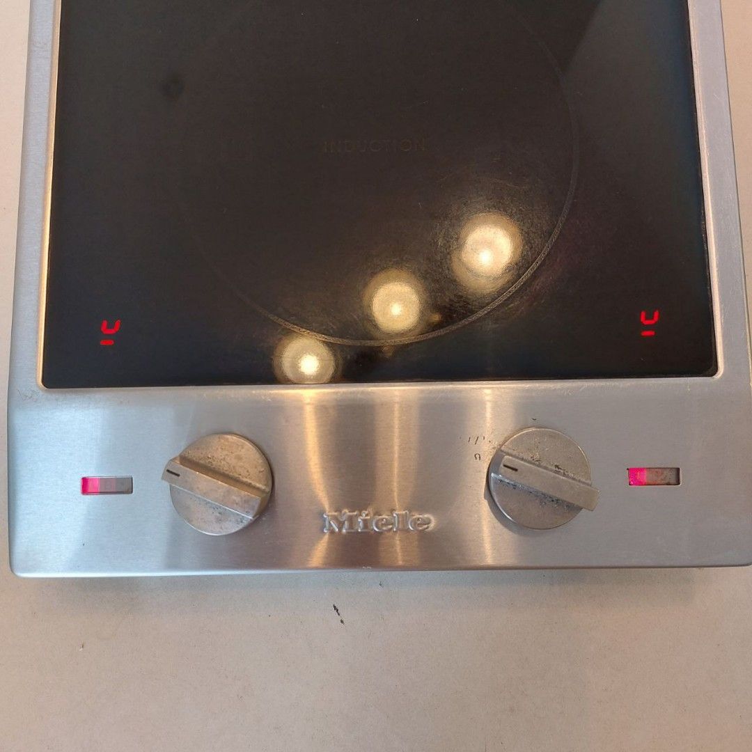 Miele Induction Cooker Hob CS1212, TV & Home Appliances, Kitchen