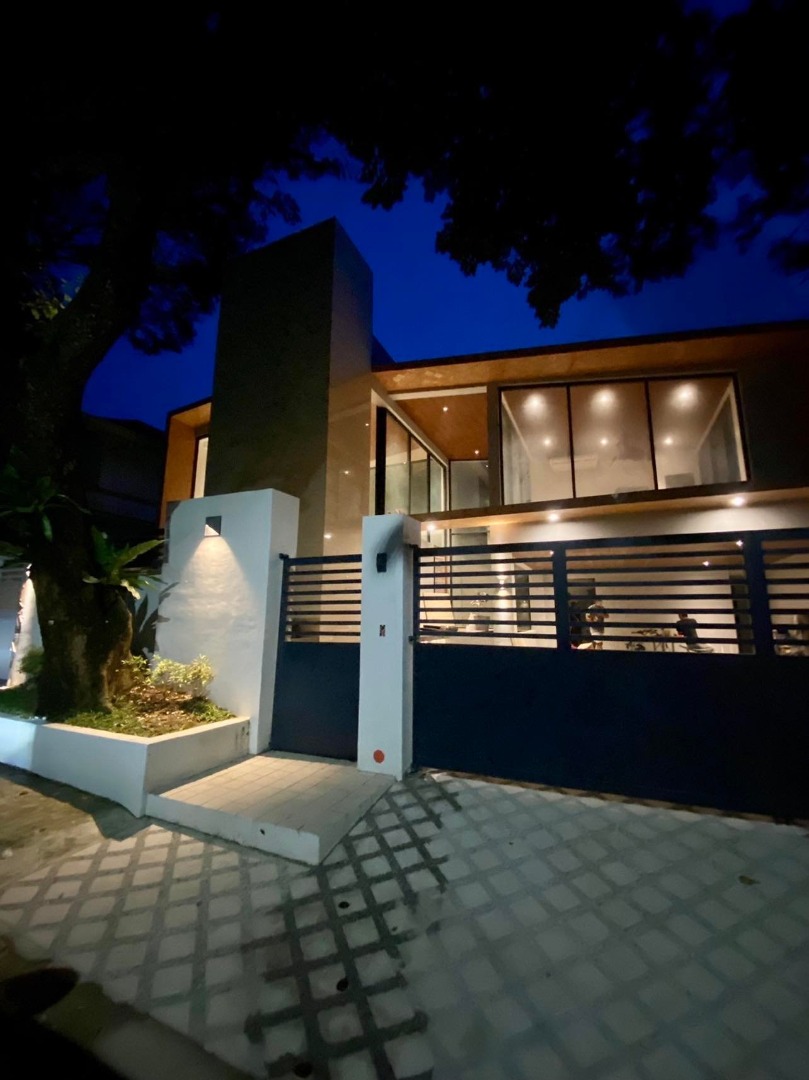 (Category: ) located in . Submitted by georgiaknowsrealestate (Listing ID 1211400377, Image 1). Description: .