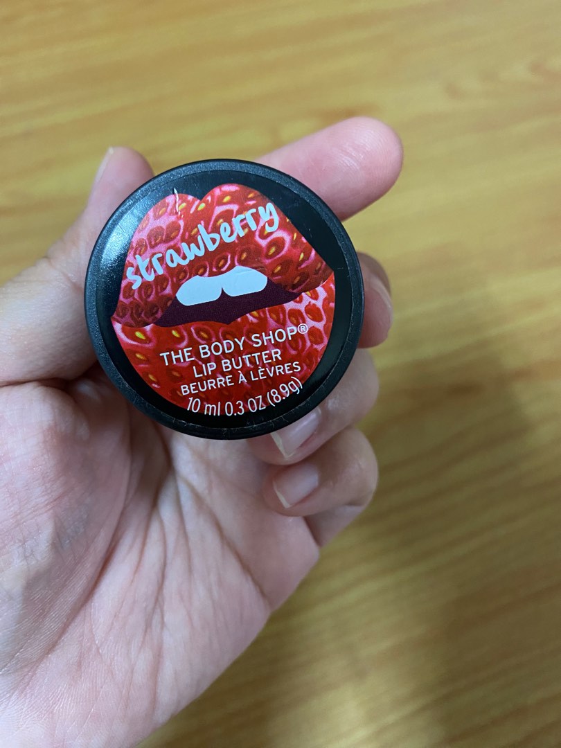 New The Body Shop Lip Butter Strawberry (10ml), Beauty & Personal Care