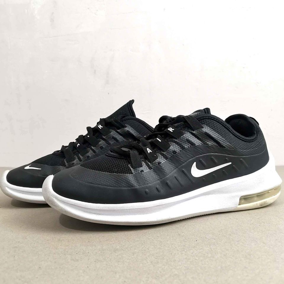 mens nike axis white