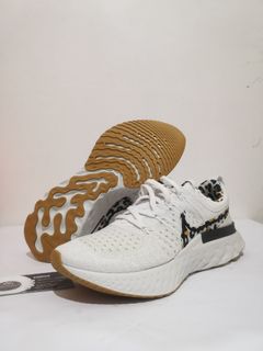 (Category: ) located in . Submitted by solematch (Listing ID 1211481344, Image 1). Description: .