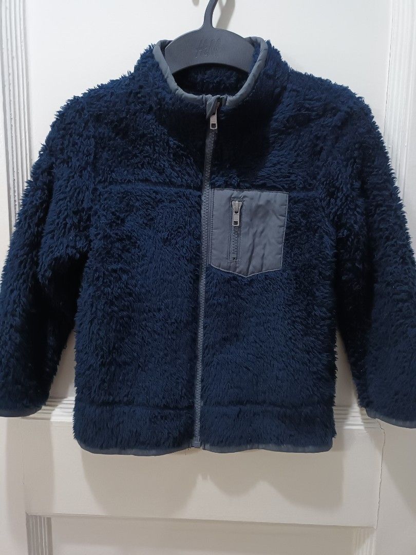Old navy fleece jacket, Babies & Kids, Babies & Kids Fashion on Carousell