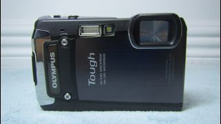Olympus TG 820 Digital Camera