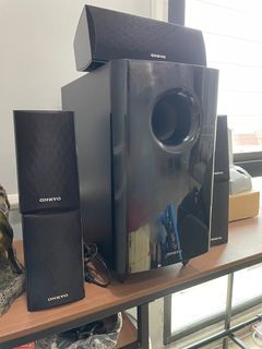 ONKYO 5.1  Speakers