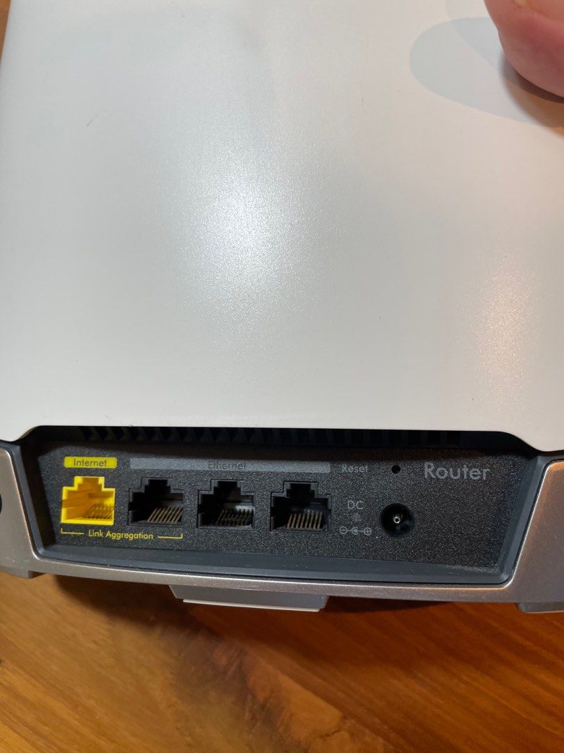 Orbi RBR750 Wifi 6 router and 2 RBS750 satellites, 電腦＆科技, 電腦周邊及配件, Wifi ...