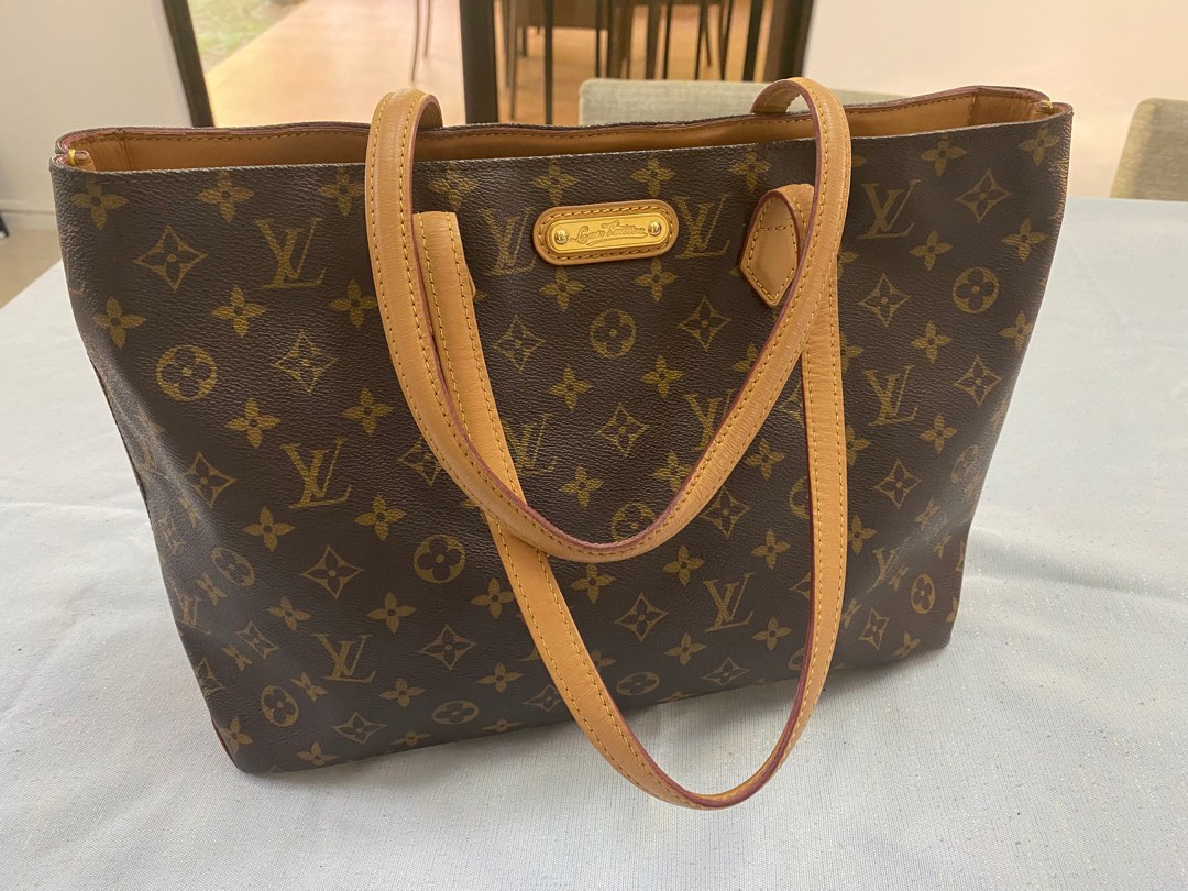 Original Louis Vuitton Big Tote (Classic), Luxury, Bags & Wallets on  Carousell