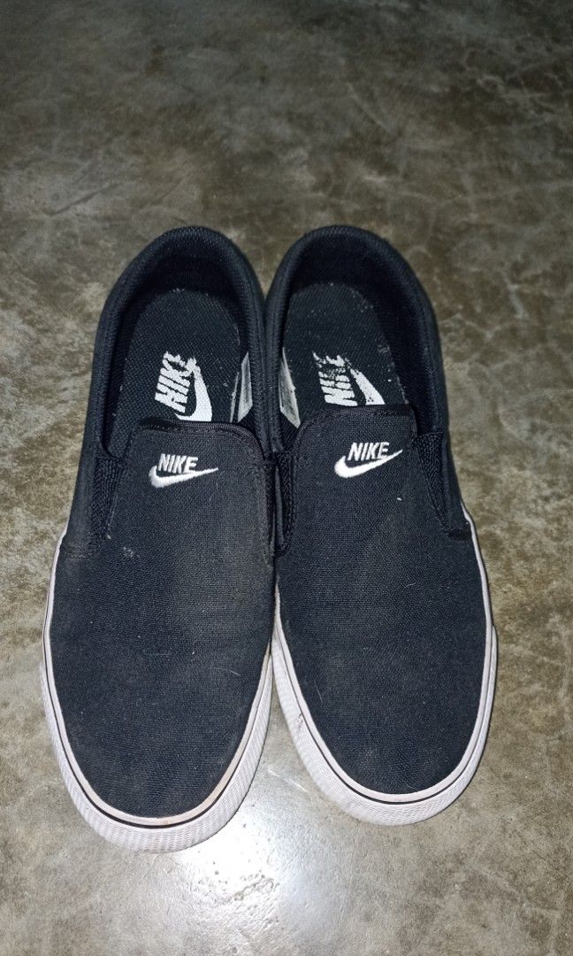 womens nike toki slip on