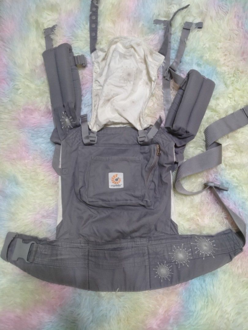 Ergobaby starburst top