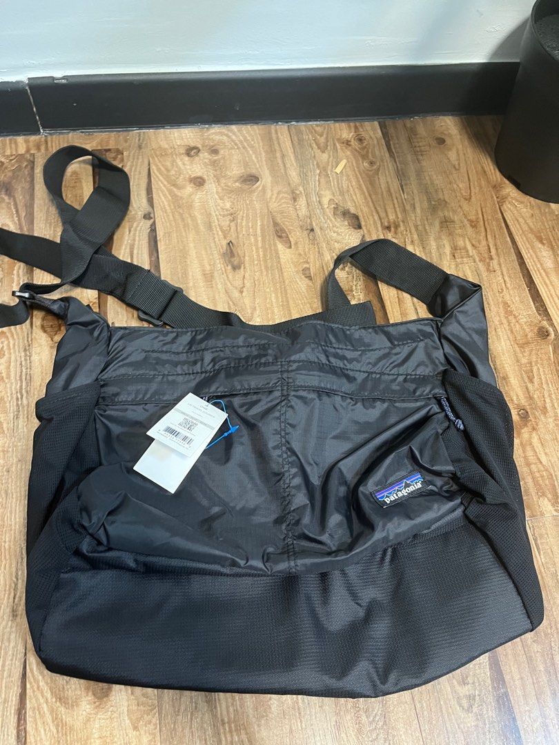 Patagonia Lightweight Travel Courier Sling Bag, Men's Fashion, Bags