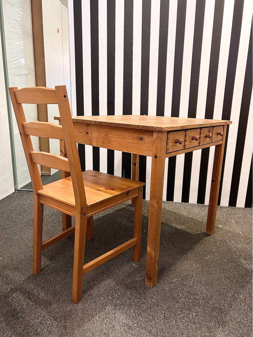 Pine wood SQUARE dining table / kitchen utensils table, Furniture