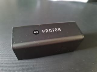 Proton bluetooth earbuds