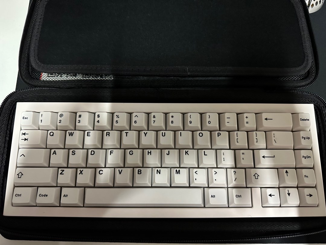 定番入荷 Qwertykeys QK65 ホワイトブルー 自作キーボード - 通販