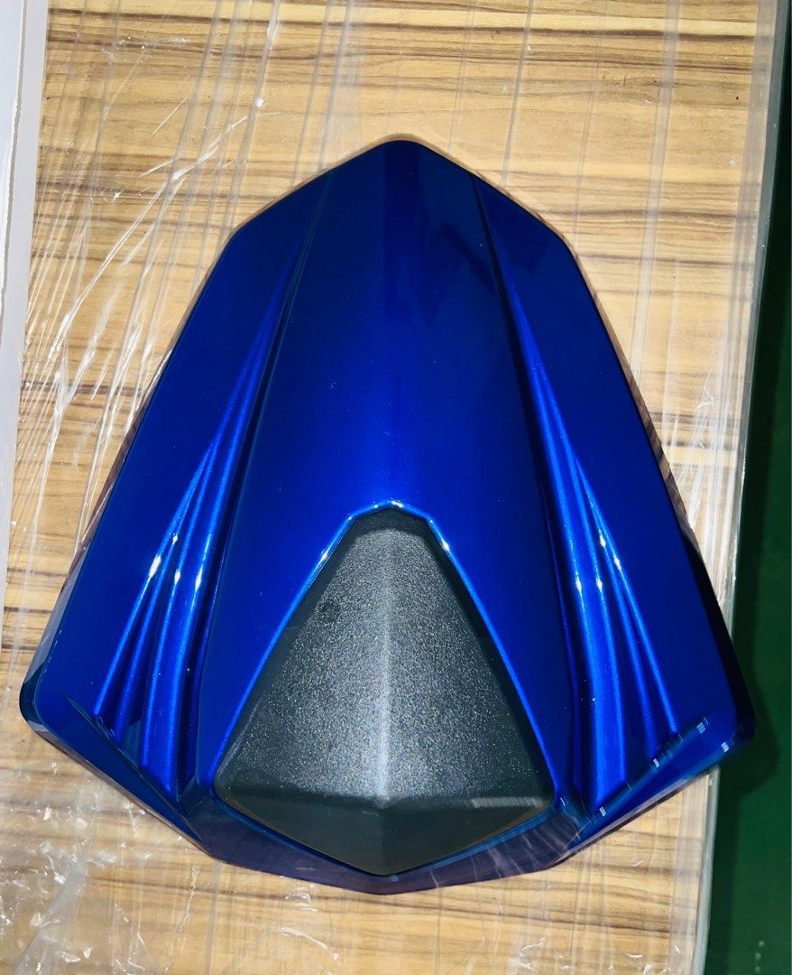 R15 v2 Rear Seat Cowl, Motorcycles, Motorcycle Accessories on Carousell
