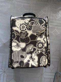 （分類：）位於 。 由 rocarousel 提交（商品編號 1211458940，圖片 1）。簡介： 。