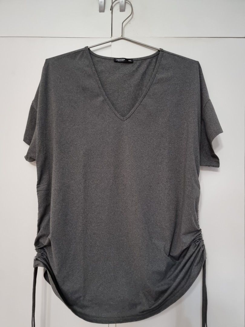 Shein Loose shirt with side runch (Category: Blouses) located in Pasig City. Submitted by nelmabs (Listing ID 1211462601, Image 1). Description: Used only once also available in Navy Blue.