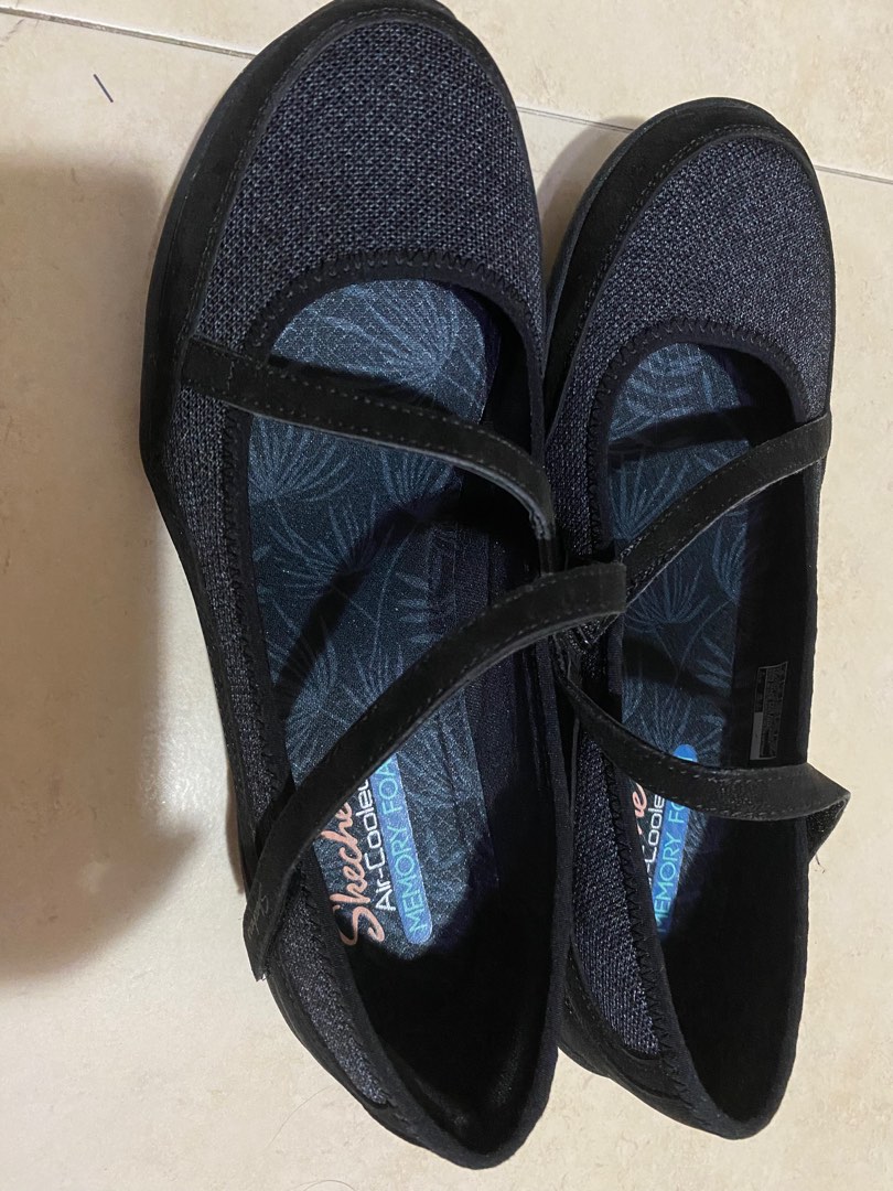 Skechers memory foam explained online