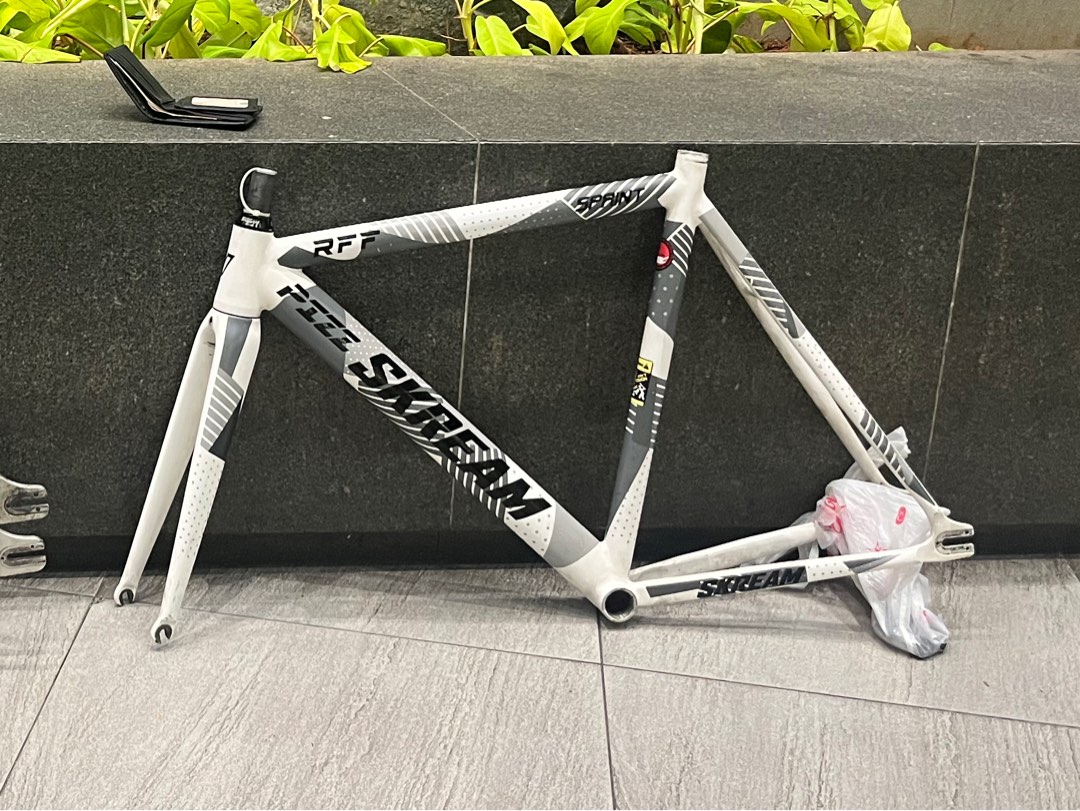 スクリーム Skream ピスト 完成車