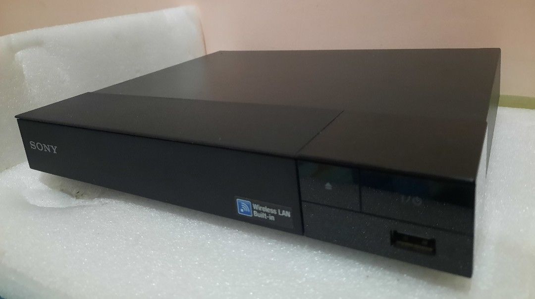 SONY BLURAY/DVD PLAYER (Wireless LAN Built in), TV & Home Appliances