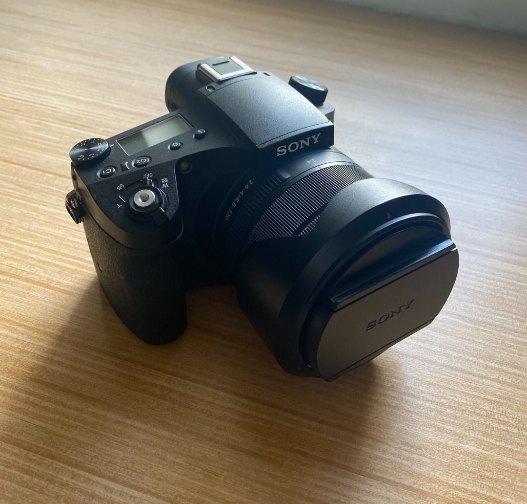 Sony RX10 IV, Photography, Cameras on Carousell