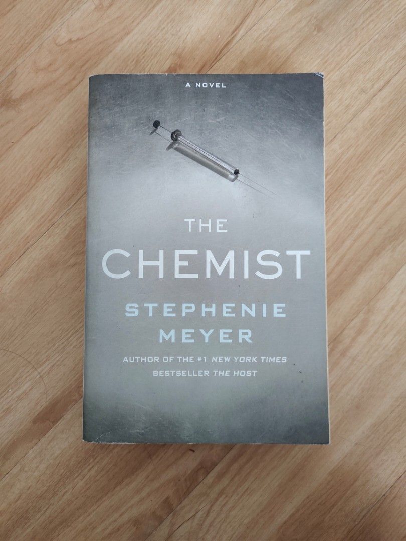 STEPHENIE MEYER: THE CHEMIST, Hobbies &amp; Toys, Books &amp; Magazines ...