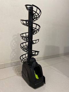 Tennis ball feeder