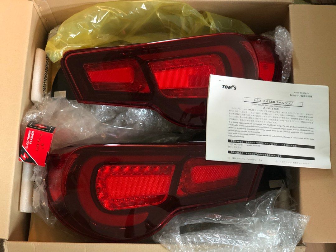 Tom's LED tail light for Toyota GT86 Subaru BRZ like new, 汽車配件, 改裝、內外零件